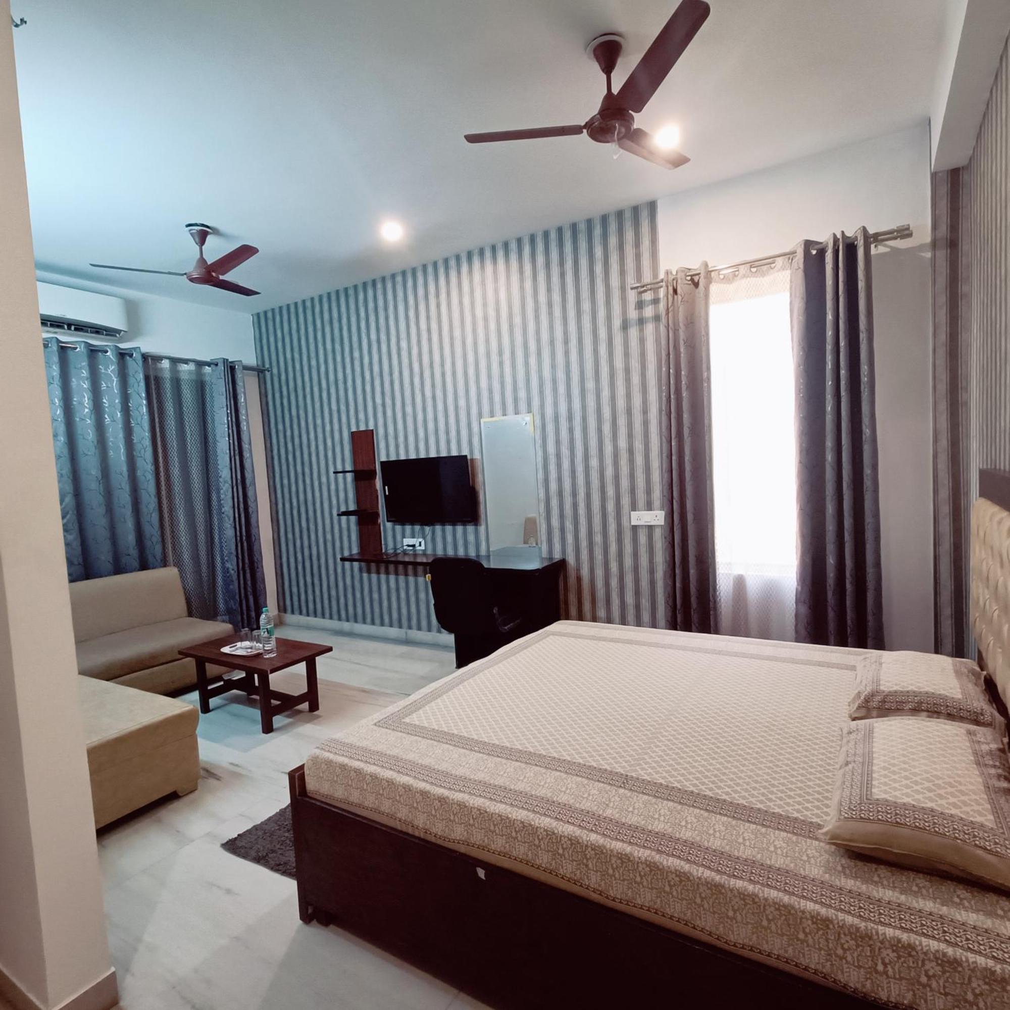 Mi Casa Sector 47 Apartment Gurgaon Ngoại thất bức ảnh