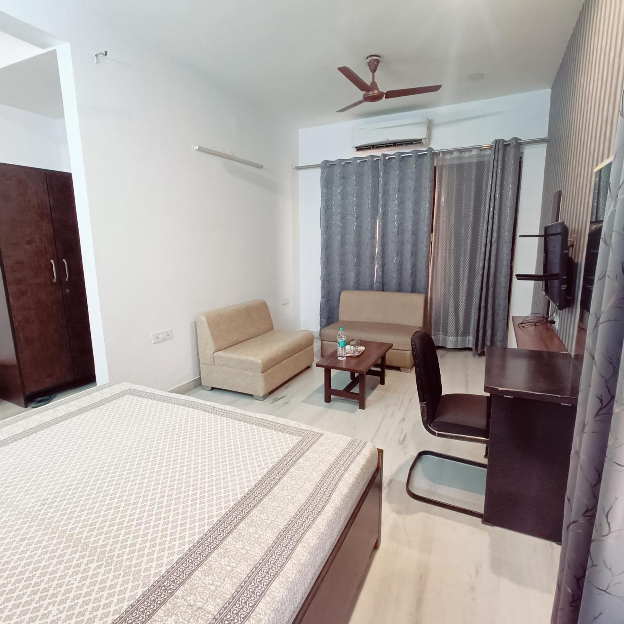 Mi Casa Sector 47 Apartment Gurgaon Ngoại thất bức ảnh